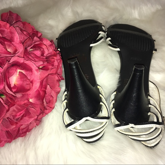 Strappy Black and White Sandals - Picture 4 of 4